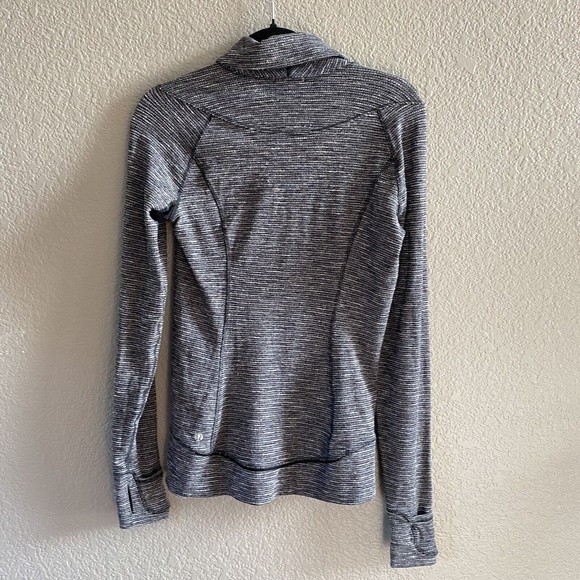 Lululemon Think Fast Pullover Coco Pique Black Thumbholes Running size 8 - Picture 2 of 13